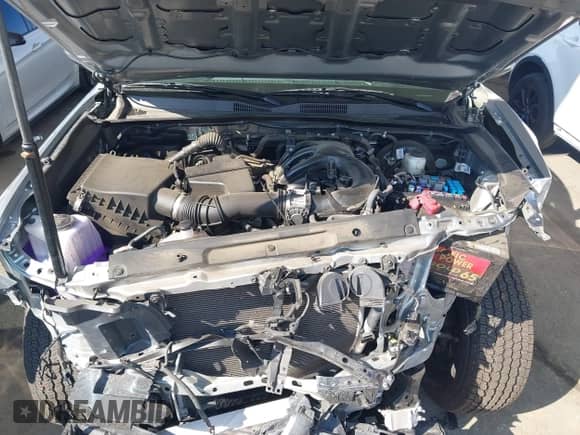 2022 Toyota Tacoma SR5 with VIN 3TMAZ5CN9NM186656, listed as a IAAI auction lot 43253480 with 25,540 mi miles and . Bid and sale history available at DreamBid. Image 10.