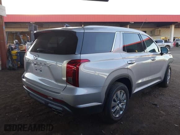 ✅ 2025 Hyundai Palisade SEL • VIN: KM8R24GE5SU892523 • Lot: 43493202. Wystawiony na IAAI z przebiegiem 2 478 mil. Bezpłatny archiwum sprzedaży aukcyjnych z USA i szczegółowy raport historii pojazdu na DreamBid. Zdjęcie 4.