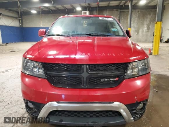 ✅ 2017 Dodge Journey Crossroad Plus • VIN: 3C4PDCGGXHT617833 • Лот: 57553295. Опубликован ранее на Copart с пробегом 85 649 миль. Бесплатный доступ к архиву аукционных продаж из США и подробный отчёт об истории автомобиля на DreamBid. Изображение 5.
