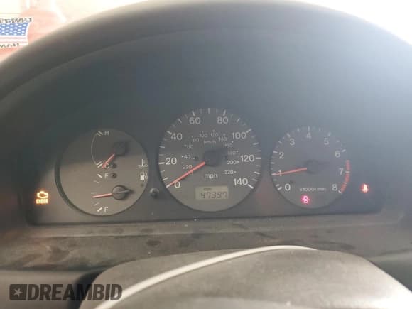 ✅ 1999 Mazda Protege ES • VIN: JM1BJ2213X0147043 • Lot: 78272944. Wystawiony na Copart z przebiegiem 47 397 mil. Bezpłatny archiwum sprzedaży aukcyjnych z USA i szczegółowy raport historii pojazdu na DreamBid. Zdjęcie 9.