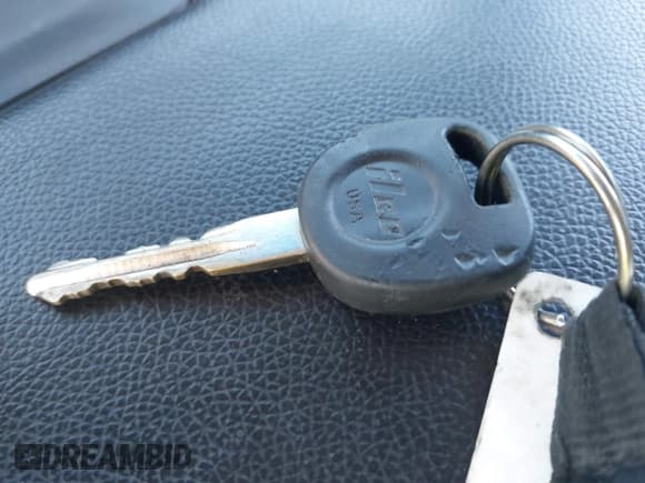 ✅ 2007 Chevrolet Silverado 1500 1LT • VIN: 2GCEK13M471530720 • Lot: 42655144. Listed on IAAI with 321,195 mi. Free auction sales archive from the USA and detailed vehicle history report at DreamBid. Image 11.