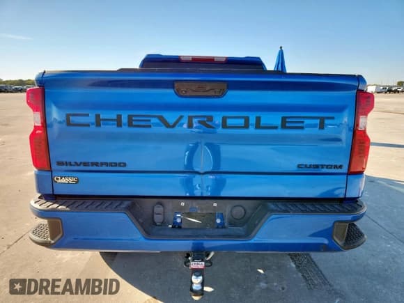 ✅ 2023 Chevrolet Silverado 1500 Custom • VIN: 1GCPABEK0PZ157387 • Лот: 86318865. Опубликован ранее на Copart с пробегом 130 023 миль. Бесплатный доступ к архиву аукционных продаж из США и подробный отчёт об истории автомобиля на DreamBid. Изображение 6.