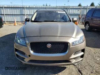 ✅ 2017 Jaguar F-Pace 35t Premium • VIN: SADCJ2BV3HA099826 • Lot: 85388295. Wystawiony na Copart z przebiegiem 75 454 mil. Bezpłatny archiwum sprzedaży aukcyjnych z USA i szczegółowy raport historii pojazdu na DreamBid. Zdjęcie 5.