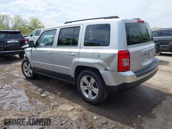 ✅ 2014 Jeep Patriot Sport • VIN: 1C4NJPBB7ED628650 • Lot: 42030909. Listed on IAAI with 183,509 mi. Free auction sales archive from the USA and detailed vehicle history report at DreamBid. Image 3.
