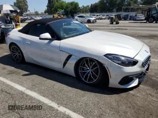 ✅ 2020 BMW Z4 sDrive30i • VIN: WBAHF3C03LWW58294 • Lot: 65419413. Wystawiony na Copart z przebiegiem 32 121 mil. Bezpłatny archiwum sprzedaży aukcyjnych z USA i szczegółowy raport historii pojazdu na DreamBid. Zdjęcie 4.