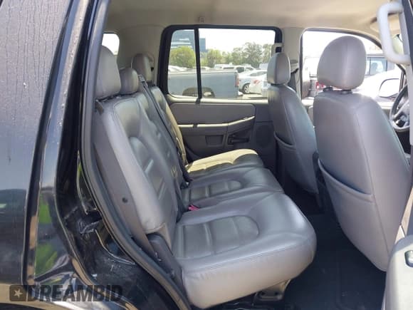 ✅ 2005 Ford Explorer XLT • VIN: 1FMZU63E15ZA52936 • Lot: 42877114. Wystawiony na IAAI z przebiegiem Nie podano. Bezpłatny archiwum sprzedaży aukcyjnych z USA i szczegółowy raport historii pojazdu na DreamBid. Zdjęcie 8.