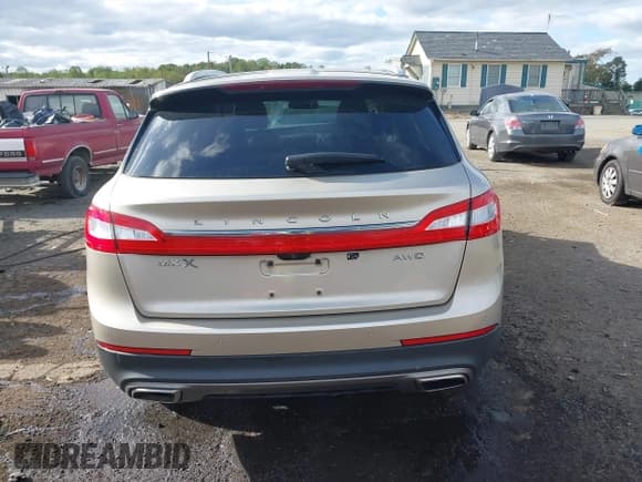 ✅ 2017 Lincoln MKX Select • VIN: 2LMPJ8KR5HBL50935 • Lot: 43394529. Listed on IAAI with 50,195 mi. Free auction sales archive from the USA and detailed vehicle history report at DreamBid. Image 16.
