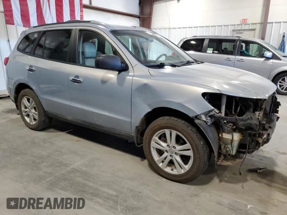 ✅ 2010 Hyundai Santa Fe Limited • VIN: 5NMSK4AG7AH367680 • Lot: 82859194. Listed on Copart with 138,676 mi. Free auction sales archive from the USA and detailed vehicle history report at DreamBid. Image 4.