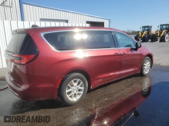 ✅ 2023 Chrysler Pacifica Touring L • VIN: 2C4RC1BG7PR508092 • Лот: 93070305. Опубликован ранее на Copart с пробегом Не указан. Бесплатный доступ к архиву аукционных продаж из США и подробный отчёт об истории автомобиля на DreamBid. Изображение 3.