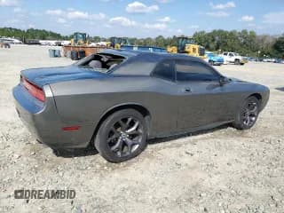 ✅ 2010 Dodge Challenger SE • VIN: 2B3CJ4DVXAH229761 • Lot: 75243894. Wystawiony na Copart z przebiegiem 187 610 mil. Bezpłatny archiwum sprzedaży aukcyjnych z USA i szczegółowy raport historii pojazdu na DreamBid. Zdjęcie 3.