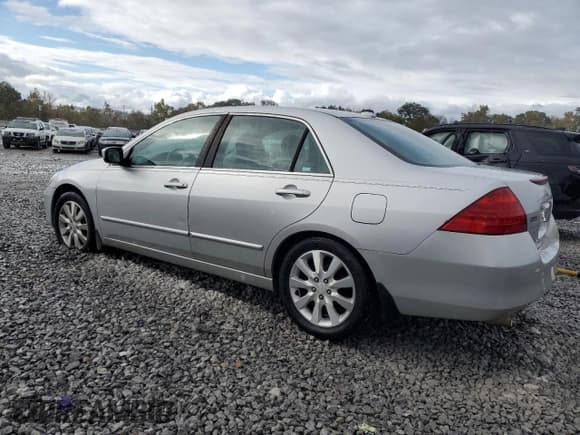 ✅ 2006 Honda Accord EX-L • VIN: 1HGCM66536A075142 • Lot: 90595835. Listed on Copart with 233,515 mi. Free auction sales archive from the USA and detailed vehicle history report at DreamBid. Image 2.