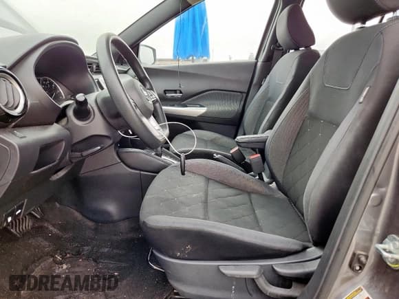 ✅ 2019 Nissan Kicks SR • VIN: 3N1CP5CU8KL565108 • Lot: 71123225. Wystawiony na Copart z przebiegiem 70 369 mil. Bezpłatny archiwum sprzedaży aukcyjnych z USA i szczegółowy raport historii pojazdu na DreamBid. Zdjęcie 7.