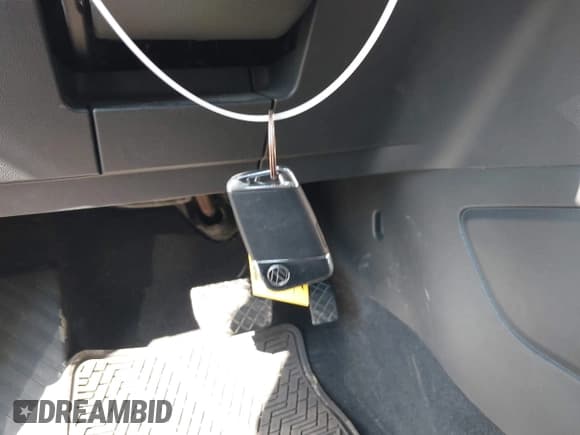 ✅ 2022 Volkswagen Atlas SE • VIN: 1V2JC2CA4NC228020 • Lot: 43191552. Wystawiony na IAAI z przebiegiem 49 030 mil. Bezpłatny archiwum sprzedaży aukcyjnych z USA i szczegółowy raport historii pojazdu na DreamBid. Zdjęcie 17.