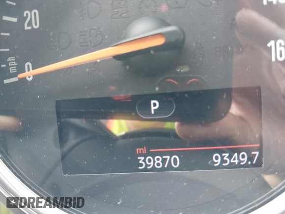 ✅ 2017 MINI Clubman Cooper S • VIN: WMWLU5C57H2E82827 • Lot: 42107867. Listed on IAAI with 39,870 mi. Free auction sales archive from the USA and detailed vehicle history report at DreamBid. Image 16.