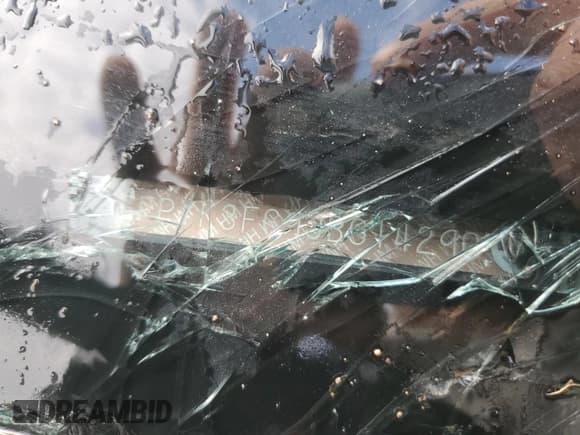 ✅ 2018 Honda Ridgeline RTL-T • VIN: 5FPYK3F69JB014290 • Lot: 53443965. Listed on Copart with 99,000 mi. Free auction sales archive from the USA and detailed vehicle history report at DreamBid. Image 12.