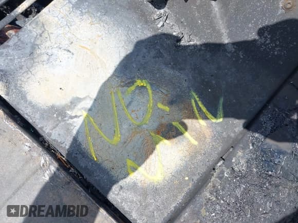 ✅ 1997 Jeep Wrangler SE • VIN: 1J4FY29P6VP488815 • Lot: 43177805. Wystawiony na IAAI z przebiegiem Nie podano. Bezpłatny archiwum sprzedaży aukcyjnych z USA i szczegółowy raport historii pojazdu na DreamBid. Zdjęcie 9.