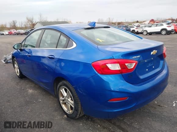 ✅ 2017 Chevrolet Cruze LT • VIN: 1G1BE5SM6H7242486 • Lot: 43576349. Listed on IAAI with 157,148 mi. Free auction sales archive from the USA and detailed vehicle history report at DreamBid. Image 3.