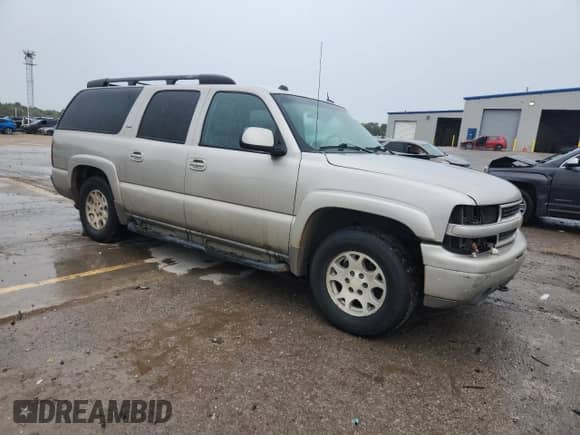 ✅ 2005 Chevrolet Suburban LT • VIN: 3GNEC16Z75G172545 • Lot: 81623925. Listed on Copart with 233,518 mi. Free auction sales archive from the USA and detailed vehicle history report at DreamBid. Image 4.