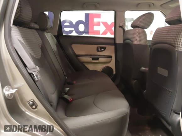 ✅ 2013 Kia Soul + • VIN: KNDJT2A64D7487985 • Лот: 42624151. Опубликован ранее на IAAI с пробегом 123 053 миль. Бесплатный доступ к архиву аукционных продаж из США и подробный отчёт об истории автомобиля на DreamBid. Изображение 8.