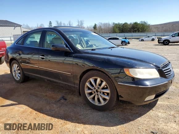 2006 Hyundai Azera SE z VIN KMHFC46F76A061090, wystawiony jako Copart lot #50104405 z przebiegiem Nie podano mil oraz Czysty tytuł • Clean title. Historia ofert i sprzedaży dostępna na DreamBid. Obrazek 4.