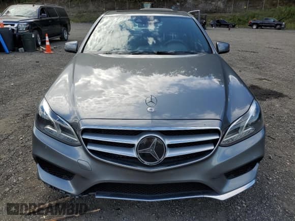 ✅ 2016 Mercedes-Benz E 350 Sport • VIN: WDDHF5KB6GB304628 • Лот: 70484615. Опубликован ранее на Copart с пробегом 85 604 миль. Бесплатный доступ к архиву аукционных продаж из США и подробный отчёт об истории автомобиля на DreamBid. Изображение 5.
