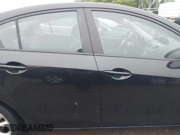 ✅ 2011 Mazda 3 S Grand Touring • VIN: JM1BL1W52B1405282 • Лот: 42395724. Опубликован ранее на IAAI с пробегом 112 250 миль. Бесплатный доступ к архиву аукционных продаж из США и подробный отчёт об истории автомобиля на DreamBid. Изображение 14.