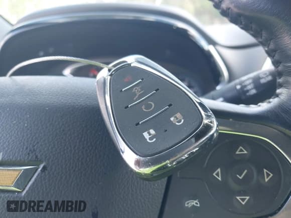 ✅ 2022 Chevrolet Traverse LT Cloth • VIN: 1GNEVGKW2NJ124507 • Lot: 43565965. Listed on IAAI with 137,893 mi. Free auction sales archive from the USA and detailed vehicle history report at DreamBid. Image 11.