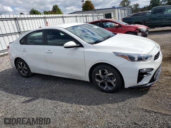 ✅ 2020 Kia Forte LXS • VIN: 3KPF24AD4LE174534 • Лот: 85389515. Опубликован ранее на Copart с пробегом 92 170 миль. Бесплатный доступ к архиву аукционных продаж из США и подробный отчёт об истории автомобиля на DreamBid. Изображение 4.
