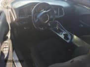 ✅ 2015 Dodge Challenger SXT • VIN: 2C3CDZAG0FH810934 • Lot: 90309845. Wystawiony na Copart z przebiegiem 157 370 mil. Bezpłatny archiwum sprzedaży aukcyjnych z USA i szczegółowy raport historii pojazdu na DreamBid. Zdjęcie 8.