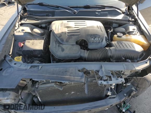 ✅ 2018 Dodge Challenger SXT • VIN: 2C3CDZAG9JH155102 • Лот: 81789595. Опубликован ранее на Copart с пробегом 105 554 миль. Бесплатный доступ к архиву аукционных продаж из США и подробный отчёт об истории автомобиля на DreamBid. Изображение 11.