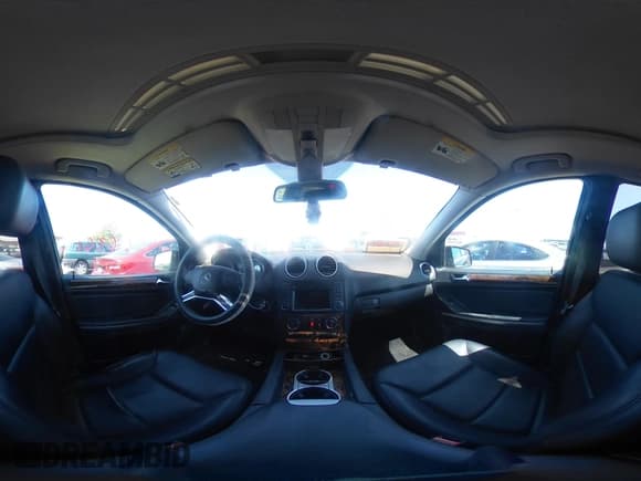 ✅ 2011 Mercedes-Benz M 350 • VIN: 4JGBB8GB9BA684404 • Lot: 43166361. Listed on IAAI with 296,216 mi. Free auction sales archive from the USA and detailed vehicle history report at DreamBid. Image 18.