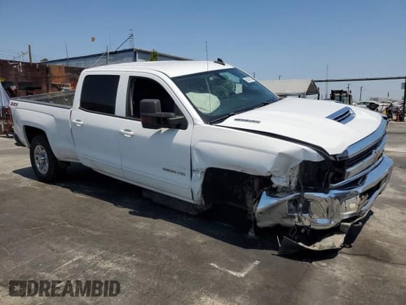 ✅ 2017 Chevrolet Silverado 2500HD LT • VIN: 1GC1KVEY7HF193721 • Lot: 68681495. Wystawiony na Copart z przebiegiem 167 770 mil. Bezpłatny archiwum sprzedaży aukcyjnych z USA i szczegółowy raport historii pojazdu na DreamBid. Zdjęcie 4.