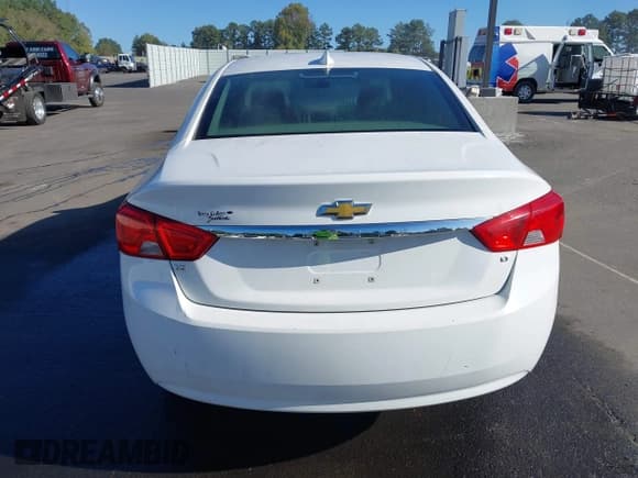✅ 2015 Chevrolet Impala LT • VIN: 2G1125S39F9108675 • Lot: 43372019. Listed on IAAI with 249,812 mi. Free auction sales archive from the USA and detailed vehicle history report at DreamBid. Image 16.