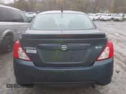 ✅ 2017 Nissan Versa S Plus • VIN: 3N1CN7AP0HL803203 • Lot: 43560345. Wystawiony na IAAI z przebiegiem 129 104 mil. Bezpłatny archiwum sprzedaży aukcyjnych z USA i szczegółowy raport historii pojazdu na DreamBid. Zdjęcie 16.