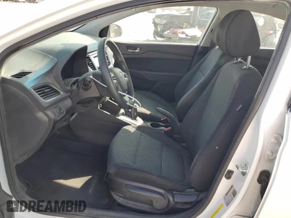 ✅ 2019 Hyundai Accent SE • VIN: 3KPC24A37KE044949 • Лот: 72820254. Опубликован ранее на Copart с пробегом 104 914 миль. Бесплатный доступ к архиву аукционных продаж из США и подробный отчёт об истории автомобиля на DreamBid. Изображение 7.