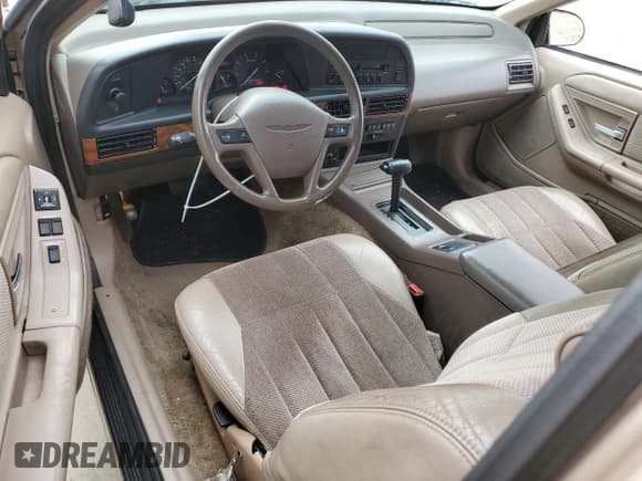 ✅ 1993 Ford Thunderbird • VIN: 1FAPP6245PH177321 • Lot: 43033845. Listed on Copart with 45,798 mi. Free auction sales archive from the USA and detailed vehicle history report at DreamBid. Image 8.