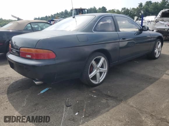 ✅ 1993 Lexus SC • VIN: JT8JZ31C3P0011488 • Lot: 66694985. Wystawiony na Copart z przebiegiem 127 210 mil. Bezpłatny archiwum sprzedaży aukcyjnych z USA i szczegółowy raport historii pojazdu na DreamBid. Zdjęcie 3.
