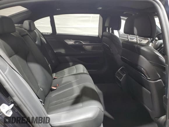 ✅ 2019 BMW 7 Series 740i xDrive • VIN: WBA7E4C58KGV70026 • Lot: 59465615. Listed on Copart with Not provided. Free auction sales archive from the USA and detailed vehicle history report at DreamBid. Image 10.