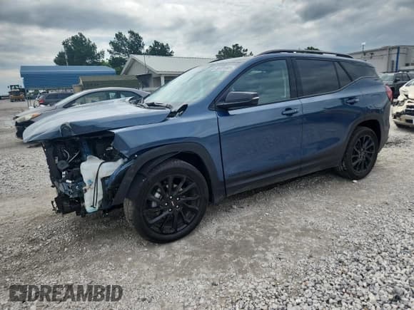 ✅ 2024 GMC Terrain SLT • VIN: 3GKALPEG5RL270081 • Лот: 58701885. Опубликован ранее на Copart с пробегом 8 865 миль. Бесплатный доступ к архиву аукционных продаж из США и подробный отчёт об истории автомобиля на DreamBid. Изображение 1.