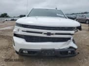 ✅ 2021 Chevrolet Silverado 1500 RST • VIN: 1GCUYEET3MZ256094 • Lot: 65181395. Wystawiony na Copart z przebiegiem 55 654 mil. Bezpłatny archiwum sprzedaży aukcyjnych z USA i szczegółowy raport historii pojazdu na DreamBid. Zdjęcie 5.