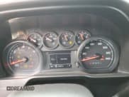 ✅ 2021 Chevrolet Silverado 1500 Custom Trail Boss • VIN: 1GCPYCEF3MZ352321 • Lot: 68426164. Wystawiony na Copart z przebiegiem 41 013 mil. Bezpłatny archiwum sprzedaży aukcyjnych z USA i szczegółowy raport historii pojazdu na DreamBid. Zdjęcie 9.