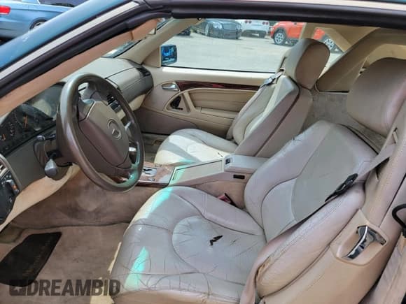 ✅ 1996 Mercedes-Benz SL 500 • VIN: WDBFA67F1TF130955 • Лот: 81587735. Опубликован ранее на Copart с пробегом 97 732 миль. Бесплатный доступ к архиву аукционных продаж из США и подробный отчёт об истории автомобиля на DreamBid. Изображение 9.