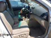 ✅ 2010 Toyota Highlander Limited • VIN: 5TDDK3EH9AS008382 • Lot: 42979794. Listed on IAAI with 275,625 mi. Free auction sales archive from the USA and detailed vehicle history report at DreamBid. Image 5.