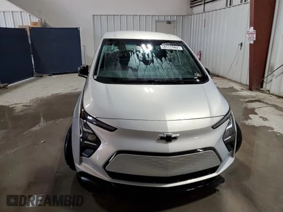 ✅ 2023 Chevrolet Bolt EV 1LT • VIN: 1G1FW6S09P4188876 • Lot: 43866225. Wystawiony na Copart z przebiegiem 25 975 mil. Bezpłatny archiwum sprzedaży aukcyjnych z USA i szczegółowy raport historii pojazdu na DreamBid. Zdjęcie 5.