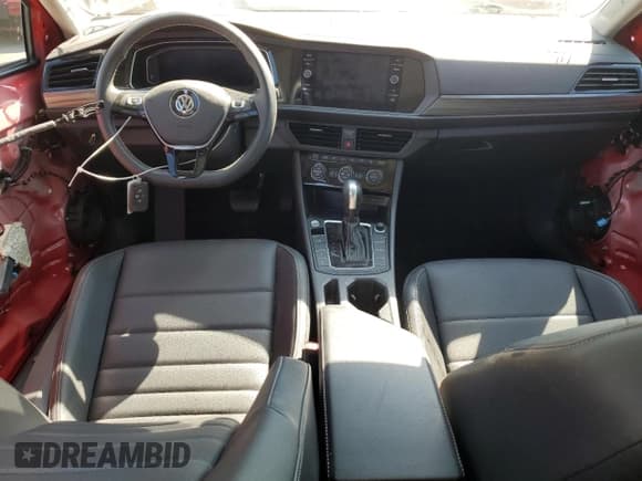 ✅ 2021 Volkswagen Jetta SEL • VIN: 3VWE57BU9MM064697 • Lot: 58178564. Listed on Copart with 12,717 mi. Free auction sales archive from the USA and detailed vehicle history report at DreamBid. Image 8.