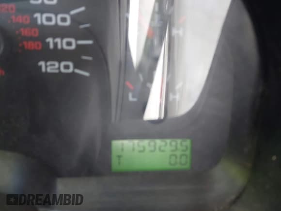 ✅ 2008 Ford F-150 XL • VIN: 1FTRF12288KB55728 • Lot: 43560381. Listed on IAAI with 175,929 mi. Free auction sales archive from the USA and detailed vehicle history report at DreamBid. Image 7.