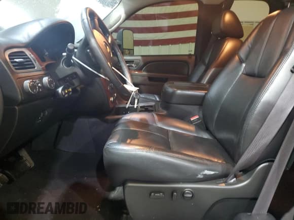 ✅ 2011 Chevrolet Silverado 2500HD LTZ • VIN: 1GC2KYE80BZ203419 • Lot: 45105035. Listed on Copart with 86,871 mi. Free auction sales archive from the USA and detailed vehicle history report at DreamBid. Image 7.