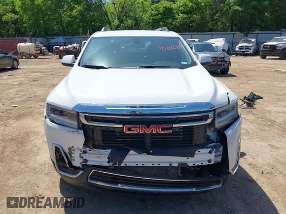 ✅ 2021 GMC Acadia SLE • VIN: 1GKKNKLA3MZ157411 • Lot: 42022104. Listed on IAAI with 21,814 mi. Free auction sales archive from the USA and detailed vehicle history report at DreamBid. Image 13.