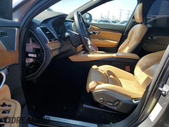 ✅ 2017 Volvo XC90 Inscription • VIN: YV4BC0PL7H1183223 • Лот: 64126845. Опубликован ранее на Copart с пробегом 109 097 миль. Бесплатный доступ к архиву аукционных продаж из США и подробный отчёт об истории автомобиля на DreamBid. Изображение 7.