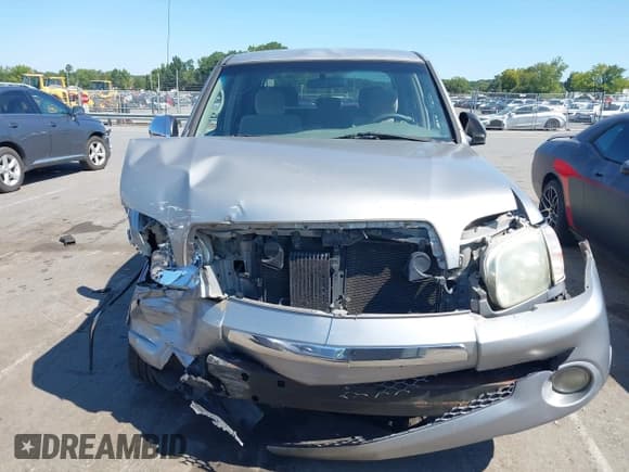 ✅ 2005 Toyota Tundra SR5 • VIN: 5TBET34165S467311 • Lot: 43138128. Listed on IAAI with 300,918 mi. Free auction sales archive from the USA and detailed vehicle history report at DreamBid. Image 12.